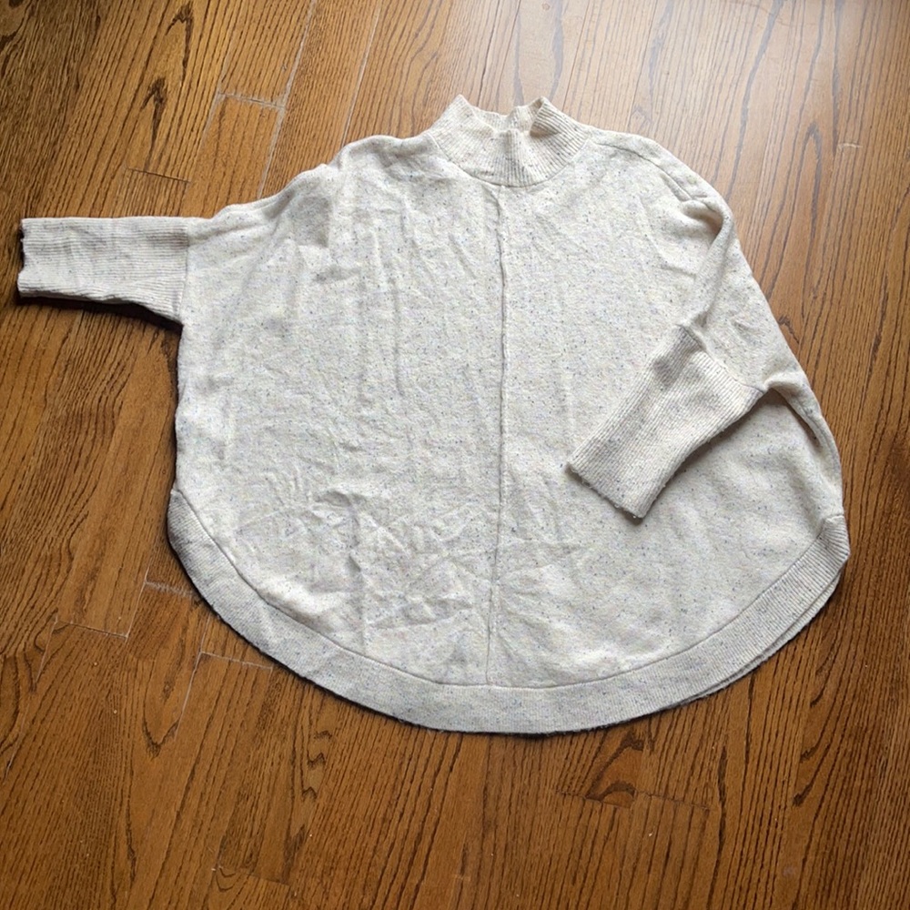 Loft Turtleneck Cream Sweater Size M